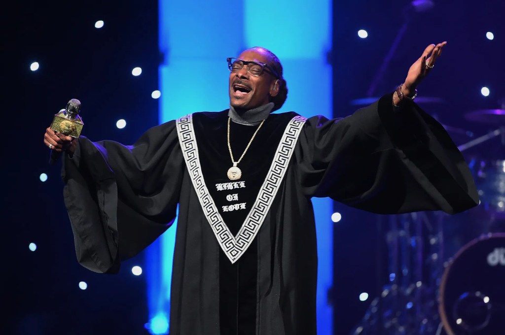Snoop Dogg in a gospel robe