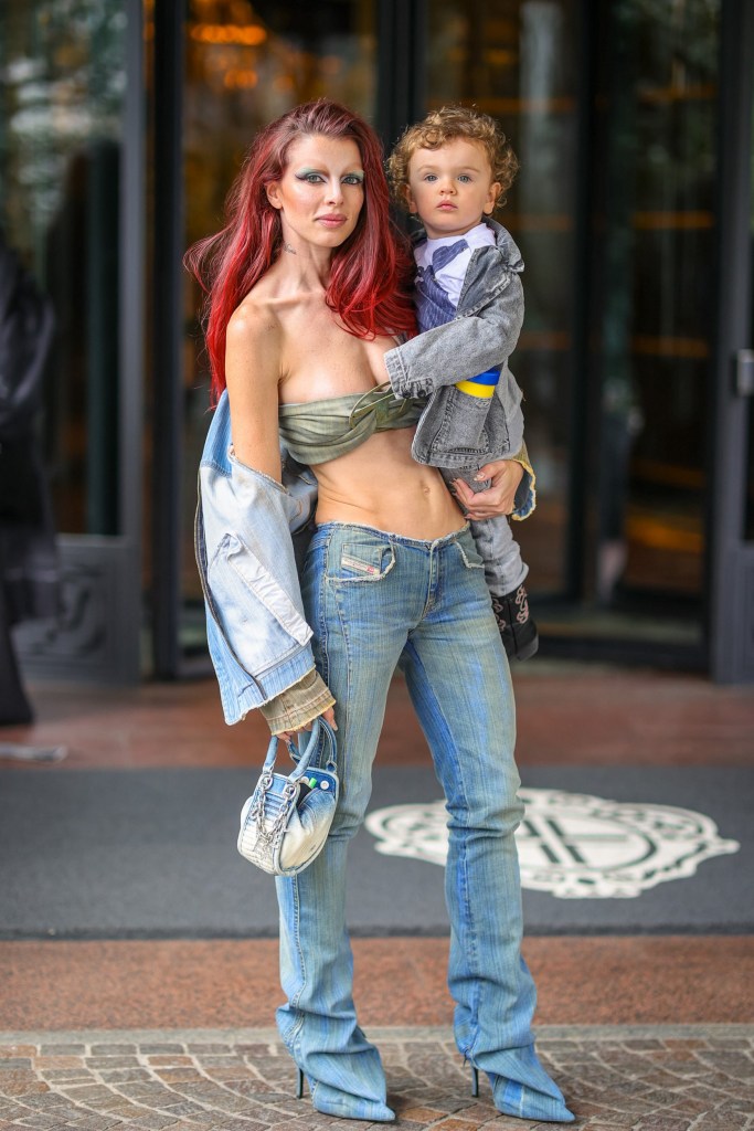 Julia Fox holding her three-year-old son Valentino